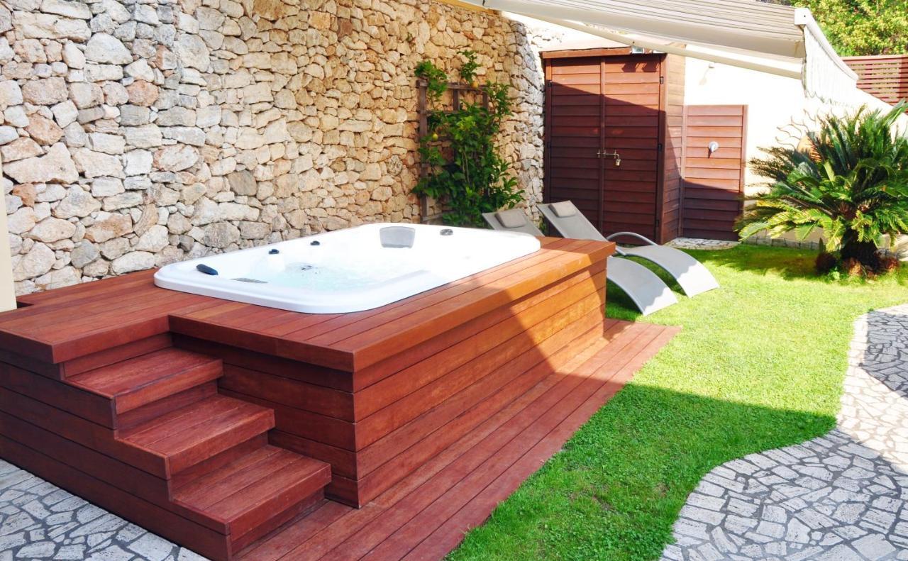 Una Spettacolare Vista Mare - Casa Con Jacuzzi 베르게지 외부 사진