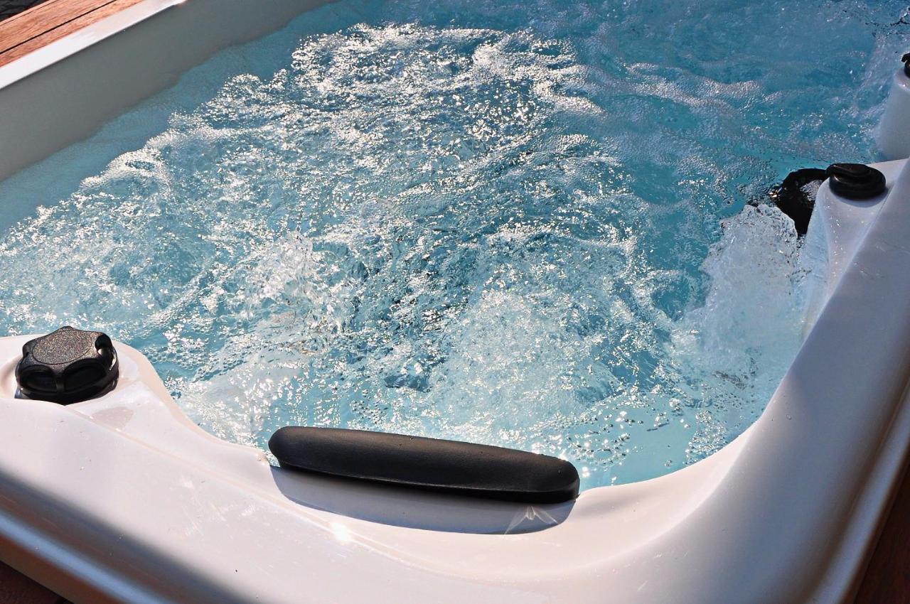Una Spettacolare Vista Mare - Casa Con Jacuzzi 베르게지 외부 사진